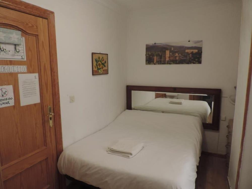 Hostel El Cascabel Granada Luaran gambar